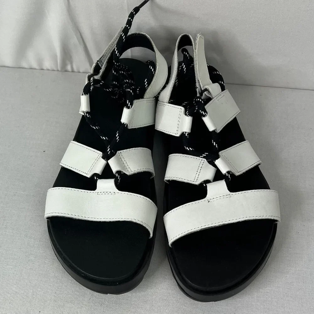 Sorel Hiking Sandals Womens Sz 8.5 White Roaming Leather Lace Up Gladiator Shoes